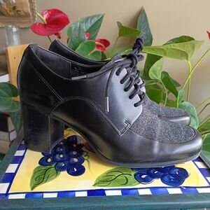 Clarks Artisian Black and Gray Women's Lace-Up Heels